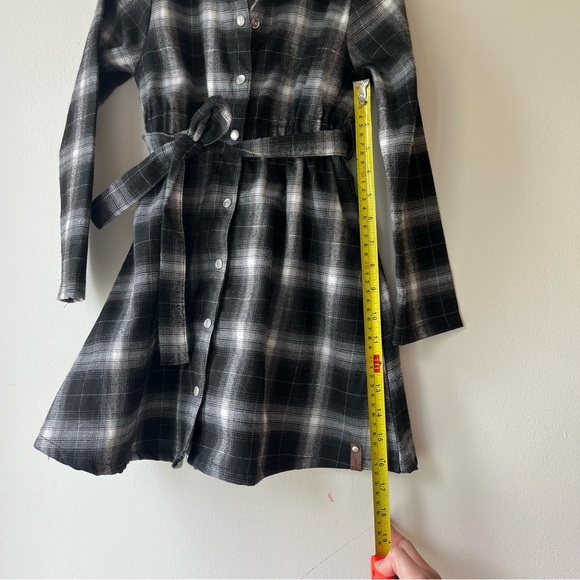 Aby Girls Plaid Flannel Shirt Dress Size 6 Black White Belted Long Sleeve Fall - Picture 12 of 13